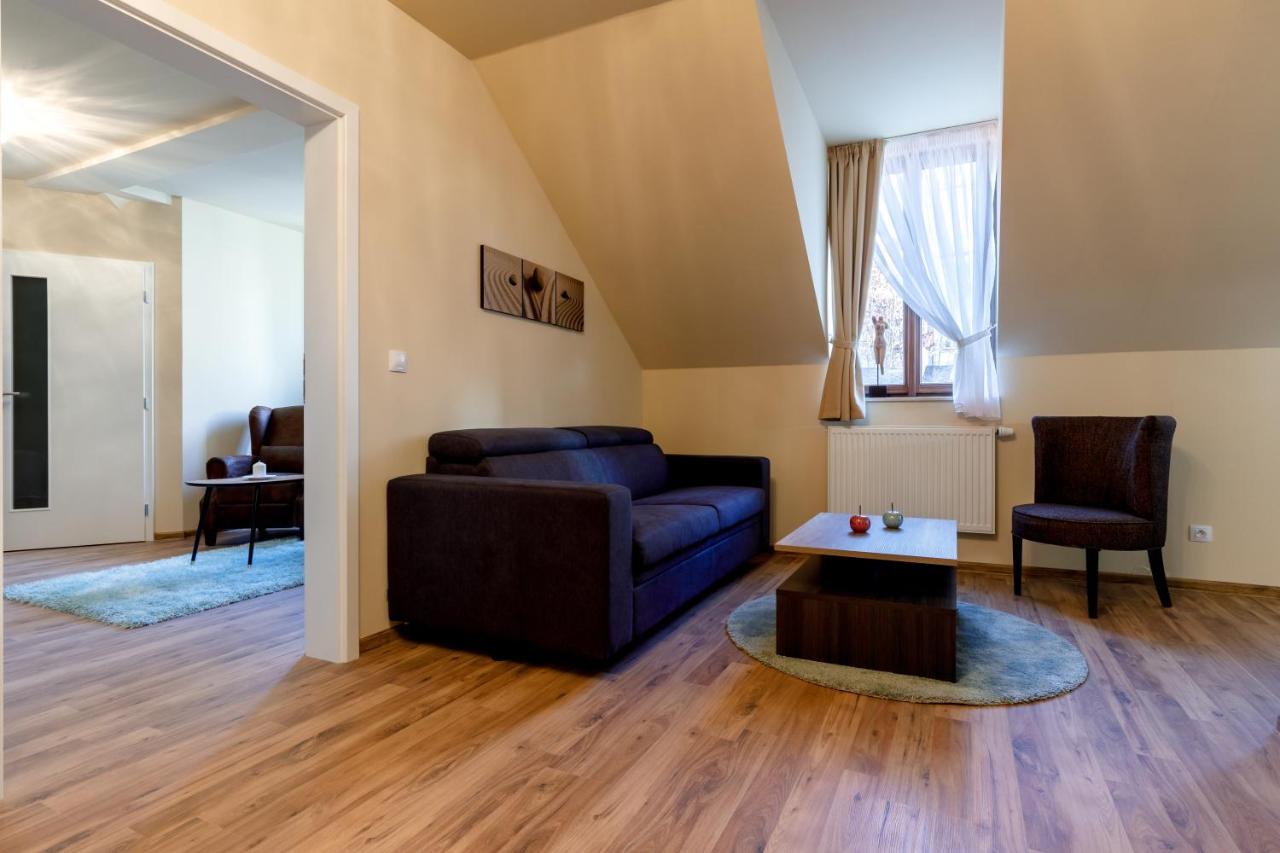 Apartments Menuet Karlowe Wary Zewnętrze zdjęcie